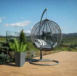 Bircim Hangstoel Ei/Egg-Vorm Met Dikke Kussens - Voor Binnen En Buiten - Incl. Standaard, Onderstel & Kussens - Antraciet 10 Bircim Hangstoel Ei/Egg-Vorm Met Dikke Kussens - Voor Binnen En Buiten - Incl. Standaard, Onderstel & Kussens - Antraciet -Fijne Tuinmeubelwinkel 1200x1187 1