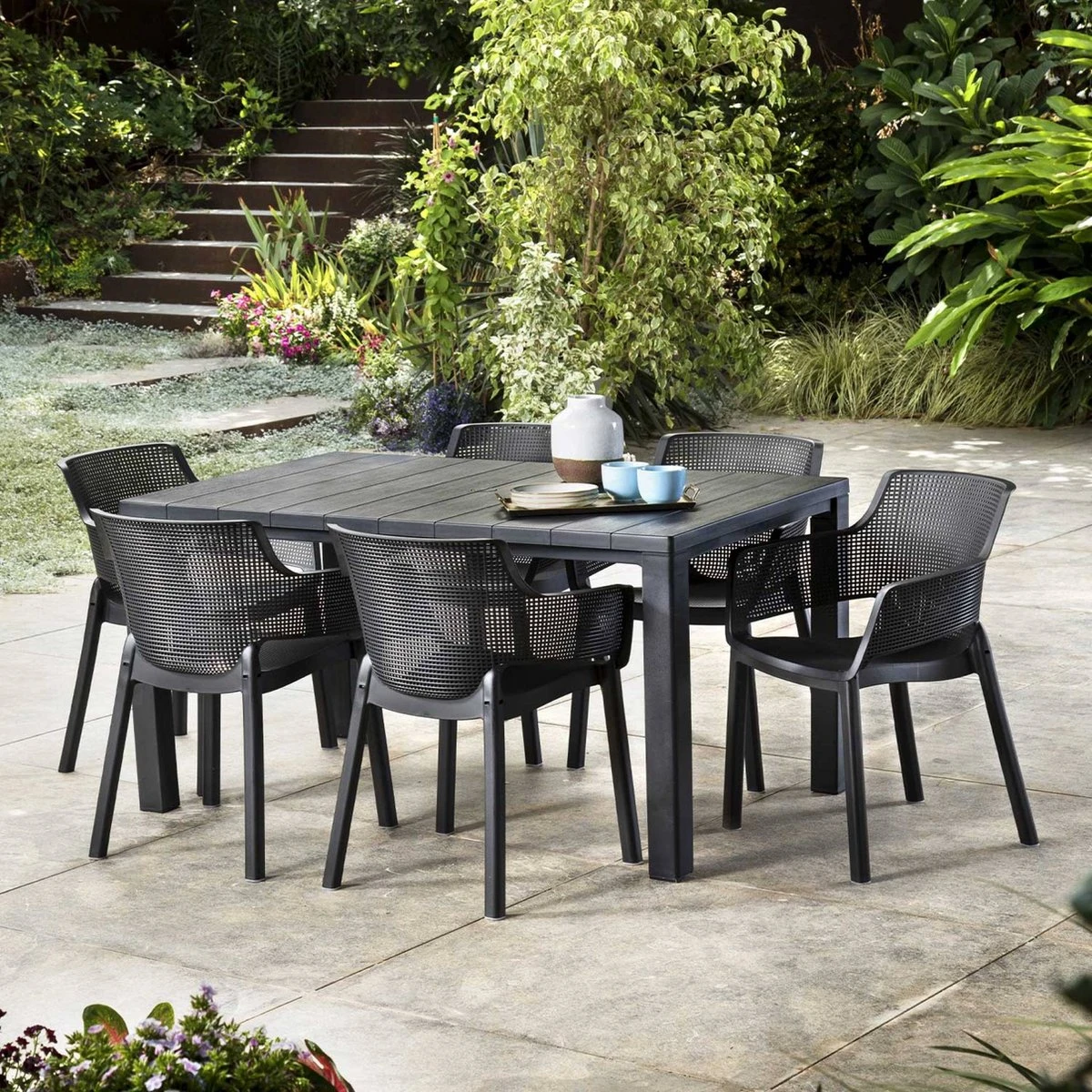 Alice's Garden Tuinset Julie/Elisa - 147x90x74cm - 6 Stoelen - Kunsthars - Grafietkleur 1 Alice's Garden Tuinset Julie/Elisa - 147x90x74cm - 6 Stoelen - Kunsthars - Grafietkleur