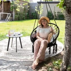 Vita5 Macramé Hangstoel - Voor Binnen En Buiten - Zonder Standaard - Incl. Kussen, Boekenvak En Beschermhoes - Tot 150kg - Zwart 21 Vita5 Macramé Hangstoel - Voor Binnen En Buiten - Zonder Standaard - Incl. Kussen, Boekenvak En Beschermhoes - Tot 150kg - Zwart -Fijne Tuinmeubelwinkel 1200x1200 254