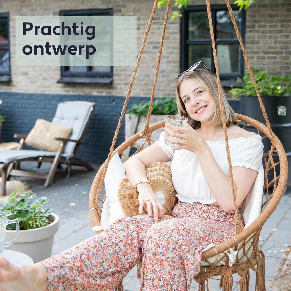 Vita5 Macramé Hangstoel - Voor Binnen En Buiten - Zonder Standaard - Incl. Kussen, Boekenvak En Beschermhoes - Tot 150kg - Bruin/Beige 4 Vita5 Macramé Hangstoel - Voor Binnen En Buiten - Zonder Standaard - Incl. Kussen, Boekenvak En Beschermhoes - Tot 150kg - Bruin/Beige - Afbeelding 4