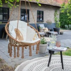 Vita5 Macramé Hangstoel - Voor Binnen En Buiten - Zonder Standaard - Incl. Kussen, Boekenvak En Beschermhoes - Tot 150kg - Bruin/Beige 22 Vita5 Macramé Hangstoel - Voor Binnen En Buiten - Zonder Standaard - Incl. Kussen, Boekenvak En Beschermhoes - Tot 150kg - Bruin/Beige -Fijne Tuinmeubelwinkel 1200x1200 337
