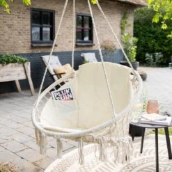 Vita5 Macramé Hangstoel - Voor Binnen En Buiten - Zonder Standaard - Incl. Kussen, Boekenvak En Beschermhoes - Tot 150kg - Beige 22 Vita5 Macramé Hangstoel - Voor Binnen En Buiten - Zonder Standaard - Incl. Kussen, Boekenvak En Beschermhoes - Tot 150kg - Beige -Fijne Tuinmeubelwinkel 1200x1200 436
