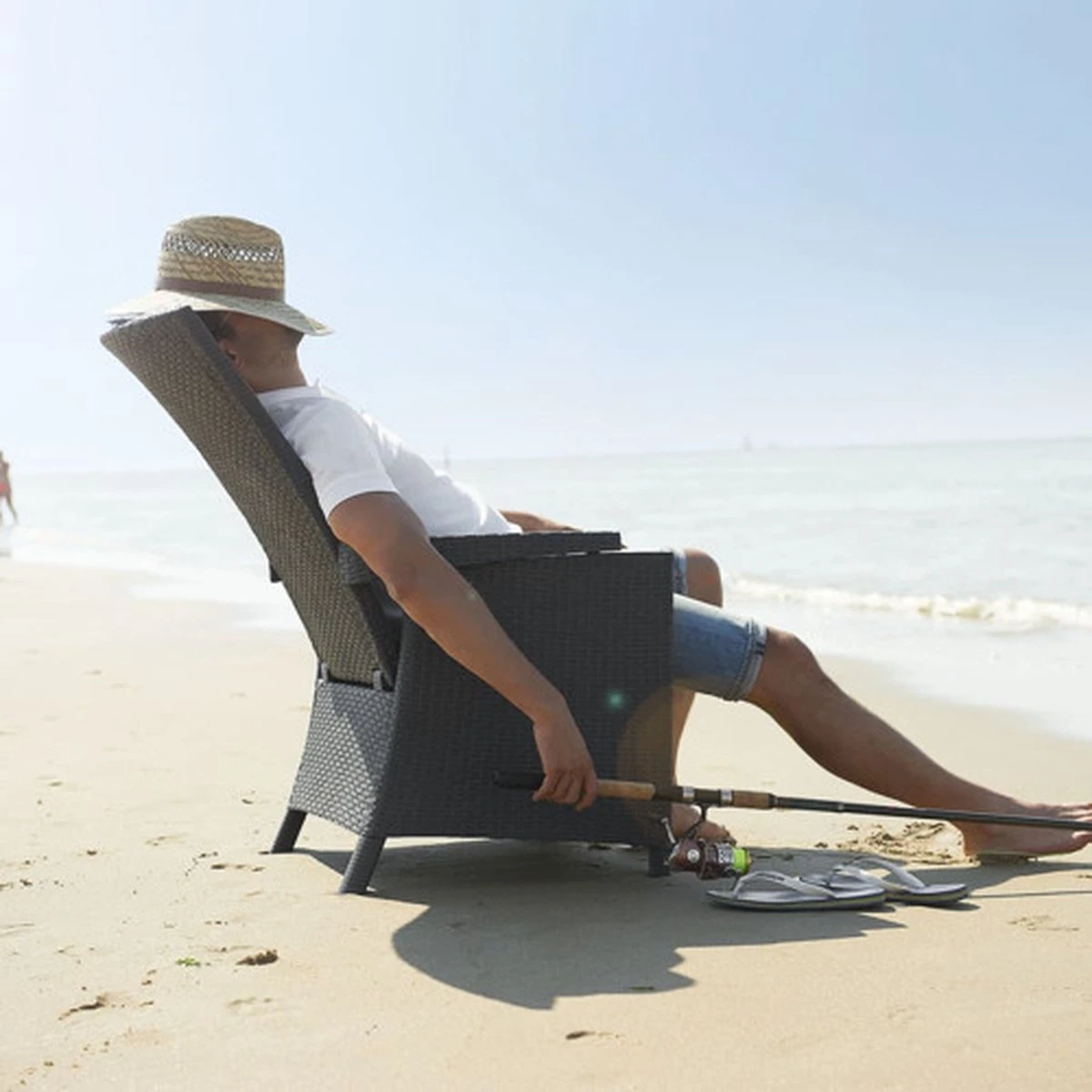 Allibert Vermont Verstelbare Tuinstoel - 64x68x107cm - Grafiet 14 Allibert Vermont Verstelbare Tuinstoel - 64x68x107cm - Grafiet - Afbeelding 14