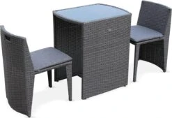 Alice's Garden Balkonset Doppio - 2 Stoelen - Inschuifbaar - Wicker - Grijs -Fijne Tuinmeubelwinkel 1200x819 2