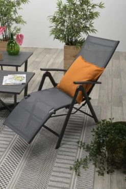 Garden Impressions - Sol Verstelbare Tuinstoel - Aluminium - Zwart -Fijne Tuinmeubelwinkel 800x1200 17