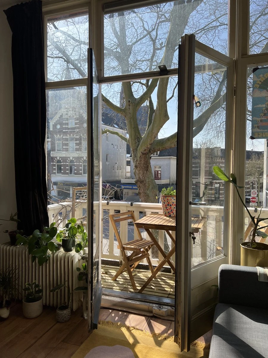 Bistro Set Hout Balkonset FSC – Patio Set Tuin – Houten Frans Tuinsetje – Kleine Tuinset – Complete Kleine Balkon Tafelset Met Gratis Bijzettafel – Hardhout FSC Balkonstoelen & Balkon Tafel - Tuintafel En Stoelen - Bistroset Van Hout – Balcony Set 2 Bistro Set Hout Balkonset FSC – Patio Set Tuin – Houten Frans Tuinsetje – Kleine Tuinset – Complete Kleine Balkon Tafelset Met Gratis Bijzettafel – Hardhout FSC Balkonstoelen & Balkon Tafel - Tuintafel En Stoelen - Bistroset Van Hout – Balcony Set - Afbeelding 2