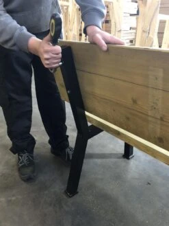 MaximaVida Set Industriële Bankpoten New York- Zwart Gecoat - Maak Zelf Je Bank -Fijne Tuinmeubelwinkel 900x1200 5